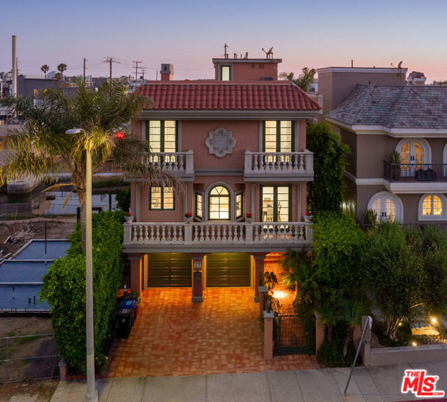 3815 Via Dolce, Marina del Rey, California 90292, 4 Bedrooms Bedrooms, ,4 BathroomsBathrooms,Single Family Residence,For Sale,Via Dolce,24413873