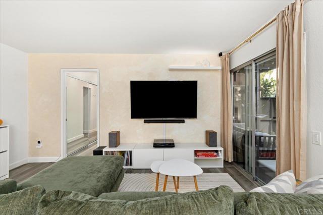 Detail Gallery Image 3 of 37 For 7980 Mission Center Ct #F,  San Diego,  CA 92108 - 1 Beds | 1 Baths