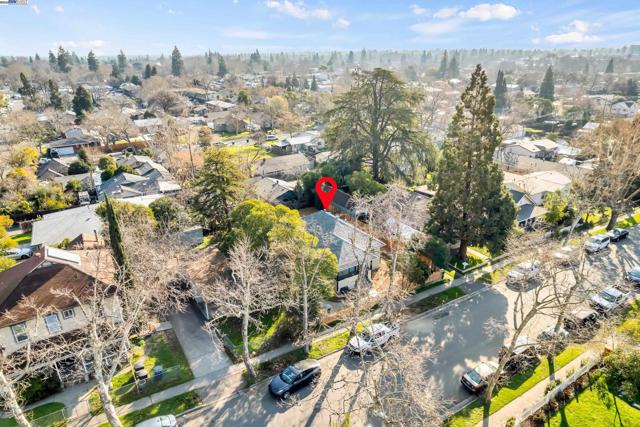 Image 16 of 60 For 207 D St Roseville