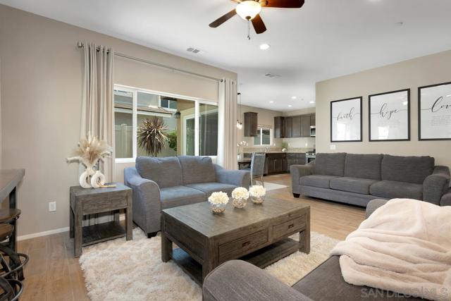 259 Oberlander Way, Fallbrook CA: https://media.crmls.org/mediaz/039b13d5-6b76-4299-9c5e-e49153646bcd.jpg