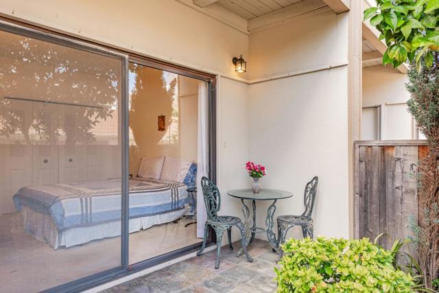 50 Horgan Avenue, Redwood City CA: https://media.crmls.org/mediaz/039c41d3-fbac-4c65-9a2e-7a3aeb7e48dc.jpg