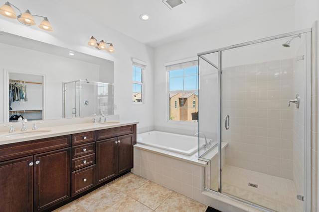 585 Via De La Paz, Palm Desert, CA 92211