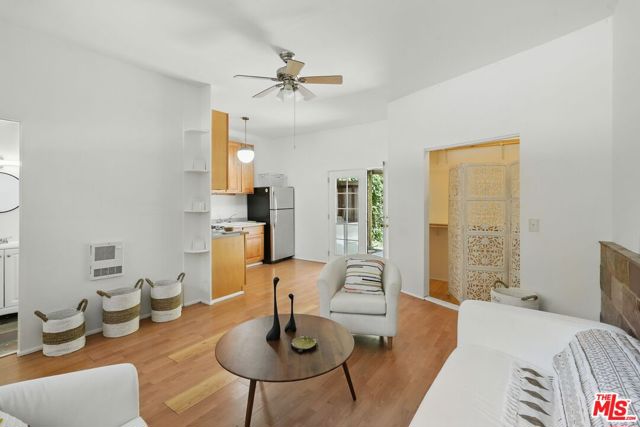 1527 Bainum Drive, Topanga CA: https://media.crmls.org/mediaz/039cd5f4-8640-4e21-a249-649f7a3ef9d2.jpg