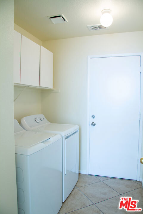 8506 Blue Heron Drive, Bakersfield CA: https://media.crmls.org/mediaz/039ce5e3-5db8-4dda-bb5e-0bb8ccfc09cc.jpg