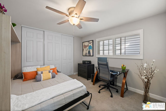 2002 S Bobolink Lane, Palm Springs CA: https://media.crmls.org/mediaz/039d5b03-8991-4227-9c93-557862bc4726.jpg