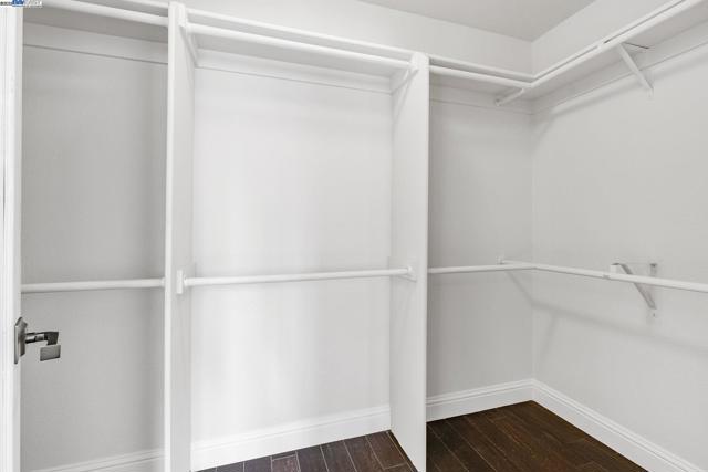 143 Shelterwood Ln, Danville CA: https://media.crmls.org/mediaz/039d5b84-5003-40b9-bd53-22566f0dafbc.jpg