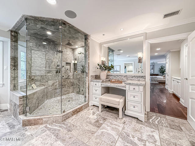 581 Lakeview Canyon Road, Westlake Village CA: https://media.crmls.org/mediaz/039db6e4-2a87-418c-a145-82890d95cb7e.jpg