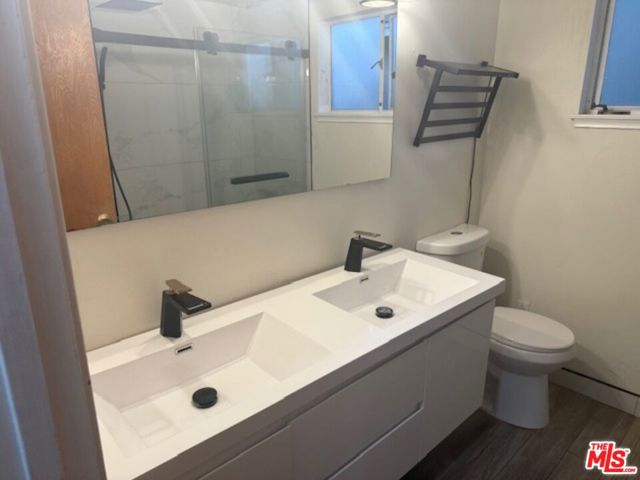 9333 Swinton Avenue, North Hills CA: https://media.crmls.org/mediaz/039ded5f-cf9f-49d7-8ef6-208a5e8fef8a.jpg