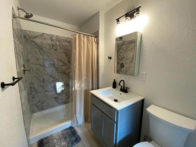 999 E 16th Street, Chico CA: https://media.crmls.org/mediaz/039def6b-6a00-4334-b750-c66e1e0e8d0c.jpg