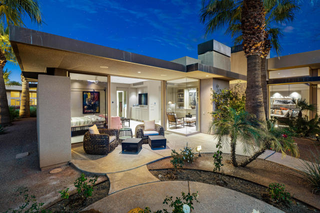 45 Mirada Circle, Rancho Mirage CA: https://media.crmls.org/mediaz/039e0512-775b-4494-9fde-82dd639ab22e.jpg