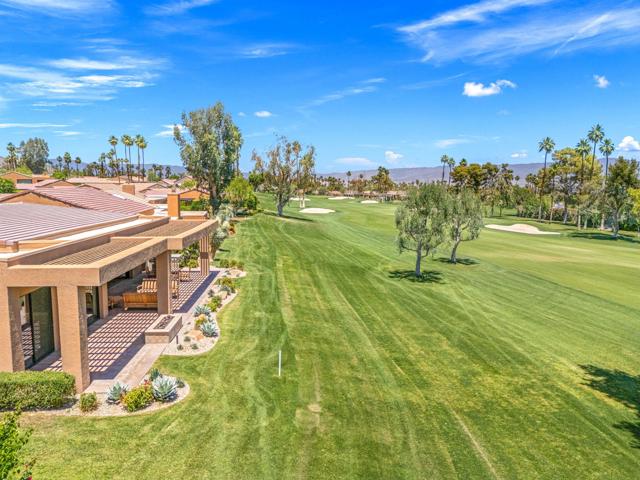 49006 Foxtail Lane, Palm Desert CA: https://media.crmls.org/mediaz/039f39d9-0efc-4ccb-b3e1-0cae671b1040.jpg