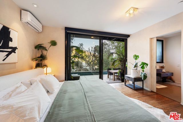 2020 Wattles Drive, Los Angeles CA: https://media.crmls.org/mediaz/039f9bf3-e509-47ee-82b0-183cc3e75ae4.jpg