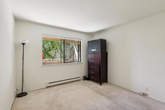 980 Kiely Boulevard, Santa Clara CA: https://media.crmls.org/mediaz/039fe8fa-c6e2-4fa3-8141-5a247d58cc7f.jpg