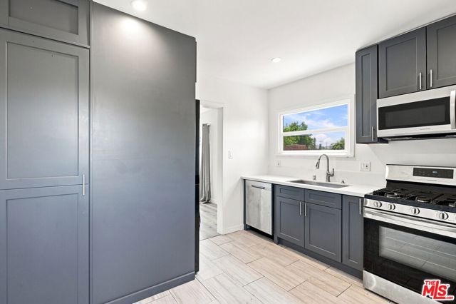 11485 Cumpston Street photo 13