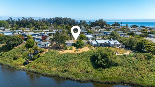 311 24th Avenue, Santa Cruz CA: https://media.crmls.org/mediaz/03a10d7e-bb34-4275-b48f-937054c75823.jpg