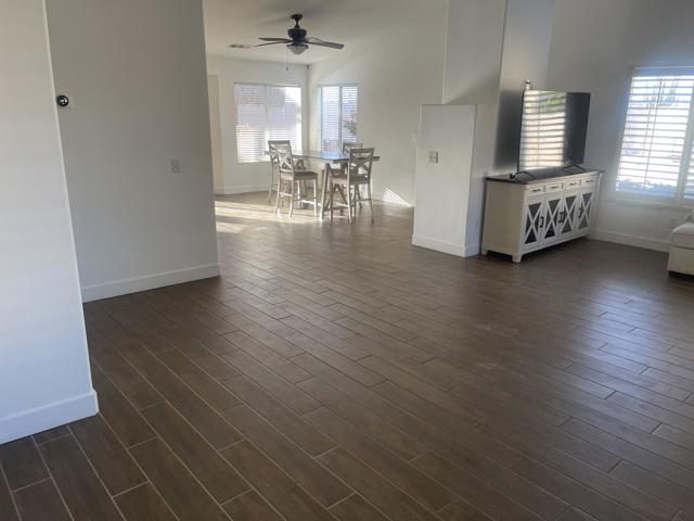 Image 11 of 17 For 81258 Avenida Esmeralda