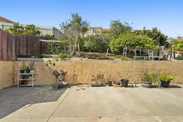 Detail Gallery Image 12 of 33 For 5088 Elkhart St, San Diego,  CA 92105 - 3 Beds | 2 Baths