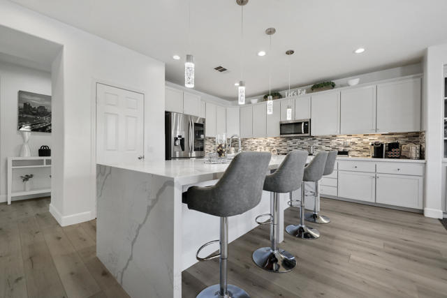 Image 13 of 52 For 83856 Pancho Villa Drive