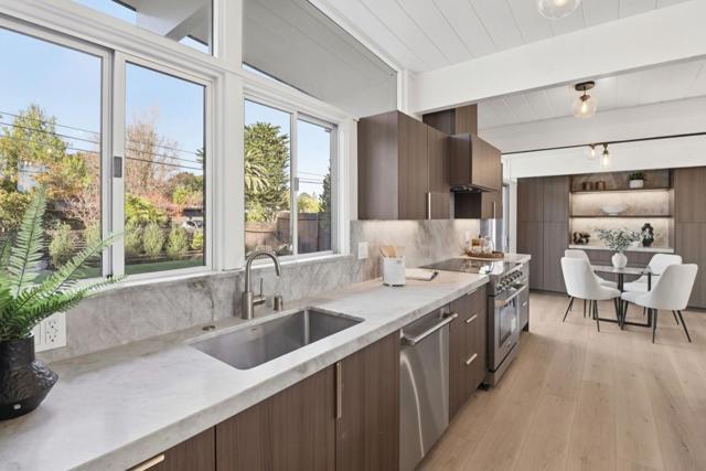 2275 Allegheny Way, San Mateo CA: https://media.crmls.org/mediaz/03a2a048-fbff-4f36-9f87-6d4311e6e5fb.jpg