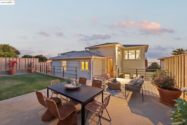 19 Highland Blvd, Kensington CA: https://media.crmls.org/mediaz/03a35b36-1038-4900-9751-c4d4df8649f6.jpg