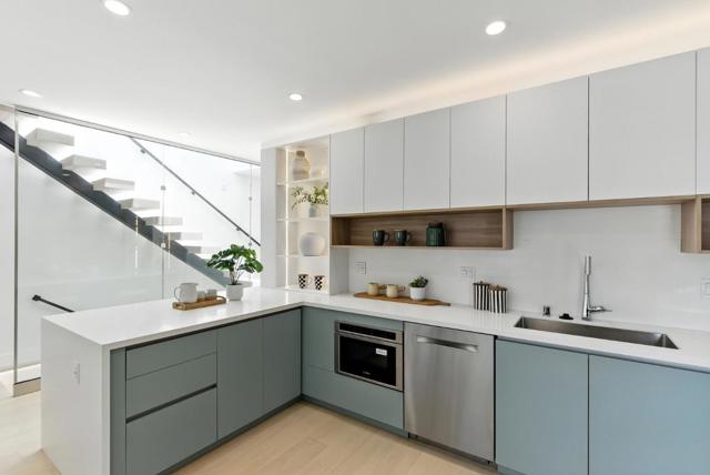 1815 18th Avenue, San Francisco CA: https://media.crmls.org/mediaz/03a37394-45b6-4774-93c8-89aa5ebf9a5f.jpg
