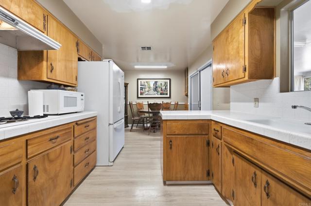 35134 Faith Dr, San Bernardino County, CA 92399 photo 10