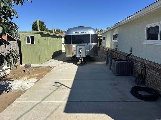 Detail Gallery Image 35 of 61 For 2445 S. Stage Coach Ln, Fallbrook,  CA 92028 - 4 Beds | 3 Baths