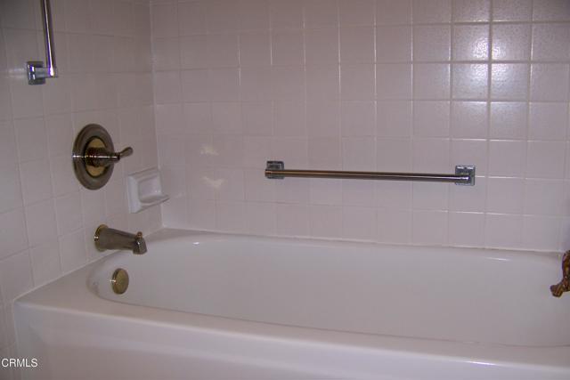 Detail Gallery Image 11 of 14 For 30006 Village 30, Camarillo,  CA 93012 - 2 Beds | 2 Baths