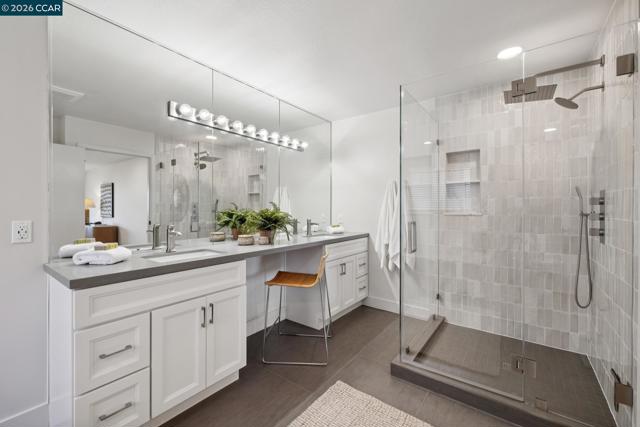 Image 36 of 49 For 1227 Alvarado Road