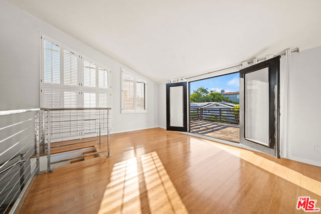 1116 7th Street, Hermosa Beach, California 90254, 3 Bedrooms Bedrooms, ,2 BathroomsBathrooms,Residential,Sold,7th,25565713