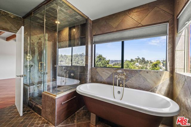2222 Bancroft Avenue, Los Angeles CA: https://media.crmls.org/mediaz/03a4f660-e1e4-43f4-b26e-cafb47abb2ec.jpg