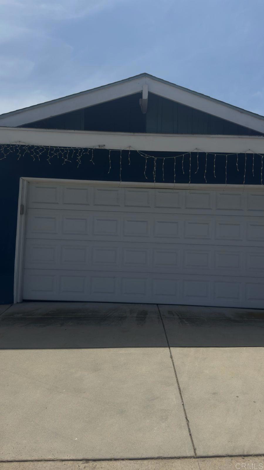 5859 Skyline Drive