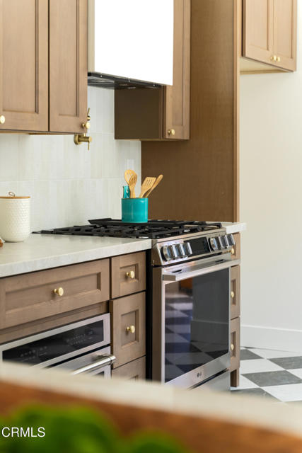 Detail Gallery Image 19 of 45 For 4170 4th Ave, Los Angeles,  CA 90008 - 3 Beds | 3 Baths