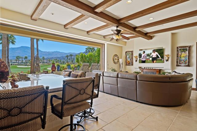 80675 Via Portofino, La Quinta CA: https://media.crmls.org/mediaz/03a7a4eb-6c3b-40d4-8e0f-453c5cbfd4bd.jpg