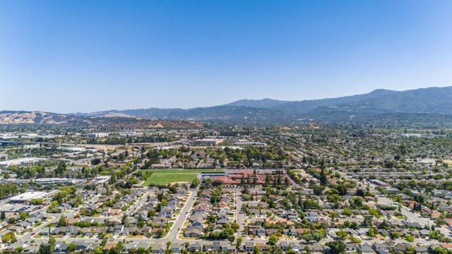 1274 Rodney Drive, San Jose CA: https://media.crmls.org/mediaz/03a8079e-d1cb-4ed1-bfc9-862dd3c6f697.jpg