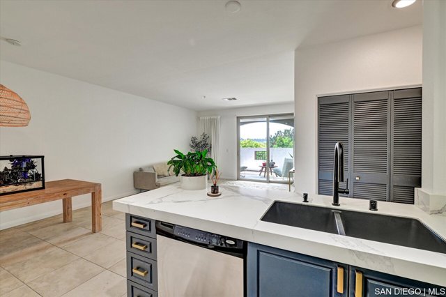 3877 Pell PL, San Diego CA: https://media.crmls.org/mediaz/03a835bd-cf3b-4310-bd36-a4924e14baaf.jpg