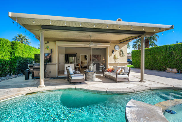 48170 Hjorth Street, Indio CA: https://media.crmls.org/mediaz/03a9424f-b060-4db1-9a18-6b970b65736a.jpg