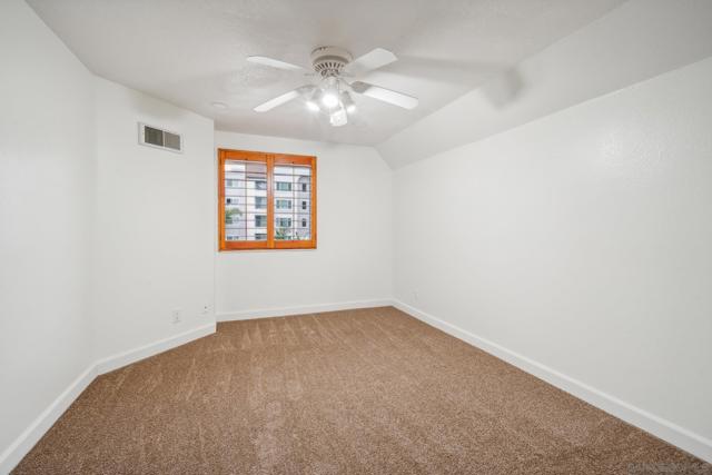 Image 20 of 35 For 3440 Lebon Dr  4301
