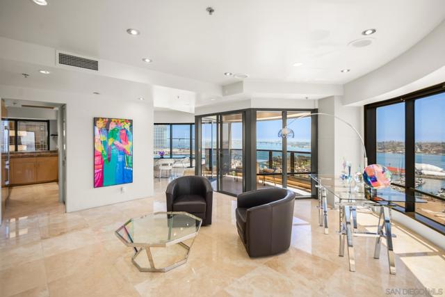 Image 4 of 51 For 100 Harbor Dr  2205