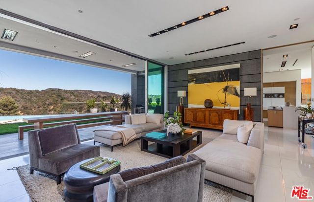 1740 Bel Air Road, Los Angeles CA: https://media.crmls.org/mediaz/03adf24d-023e-4e4b-b2a2-8045bd6e98bc.jpg