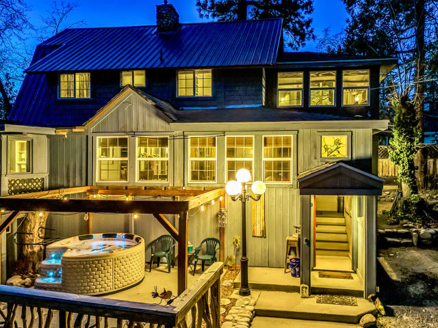 25585 Alderwood St Street, Idyllwild CA: https://media.crmls.org/mediaz/03adfe2f-ce25-49ec-b907-2ab30ba91e42.jpg