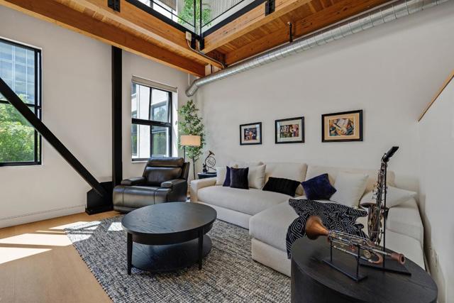 333 Santana Row, San Jose CA: https://media.crmls.org/mediaz/03ae4d0a-52e8-4126-8678-2701ea1b20f3.jpg
