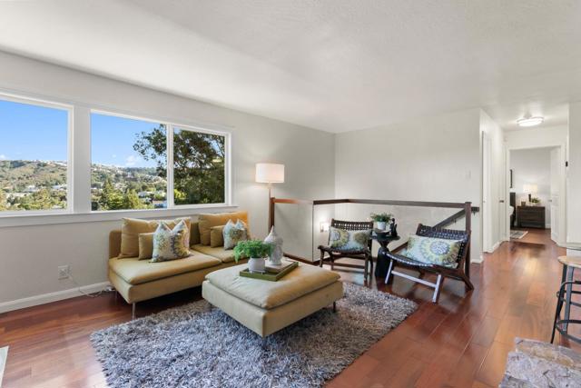 1735 Terrace Drive, Belmont CA: https://media.crmls.org/mediaz/03ae5405-7582-43fe-9c75-0a9d3bd53e5f.jpg