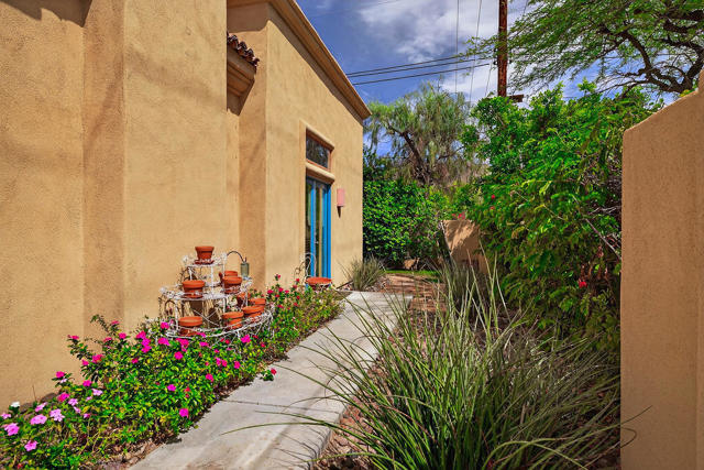 77500 Calle Chillon, La Quinta CA: https://media.crmls.org/mediaz/03ae77fe-3ece-40e0-849e-c6fd7ff7c20e.jpg