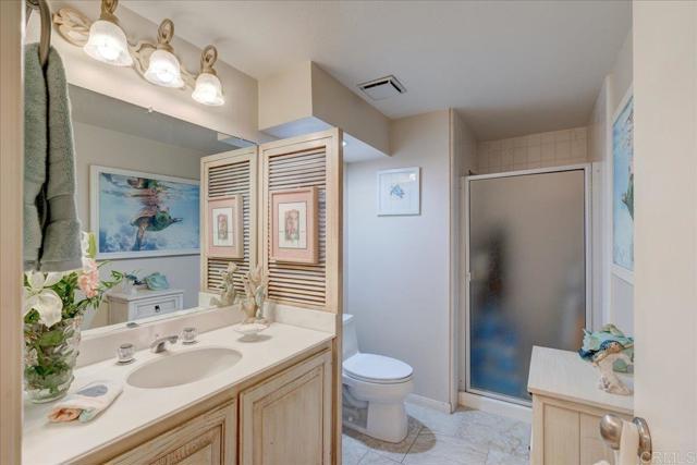 Detail Gallery Image 20 of 36 For 22 Montego Ct, Coronado,  CA 92118 - 1 Beds | 2 Baths