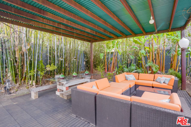 118 Strand Street photo 11