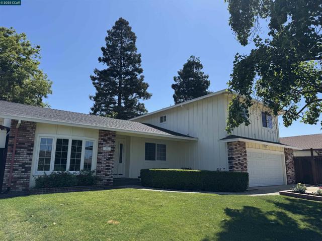 898 Luxury Dr, Concord CA: https://media.crmls.org/mediaz/03afb7c1-e785-4fbb-96fd-674ac1082b79.jpg