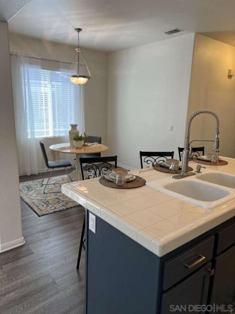 362 Borden Rd, San Marcos CA: https://media.crmls.org/mediaz/03b0500d-3483-48d5-9fcb-a820f972f448.jpg