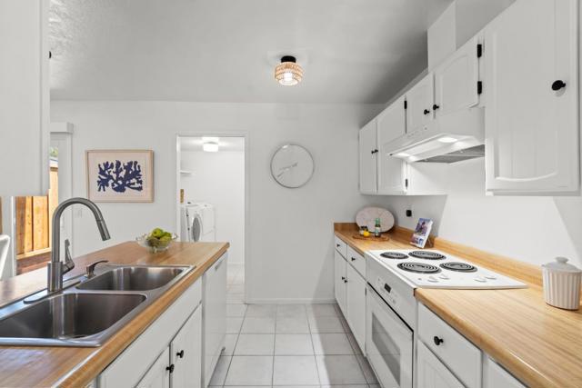 155 Peach Terrace, Santa Cruz CA: https://media.crmls.org/mediaz/03b05316-3e29-4a55-9b41-c36752ebc68a.jpg