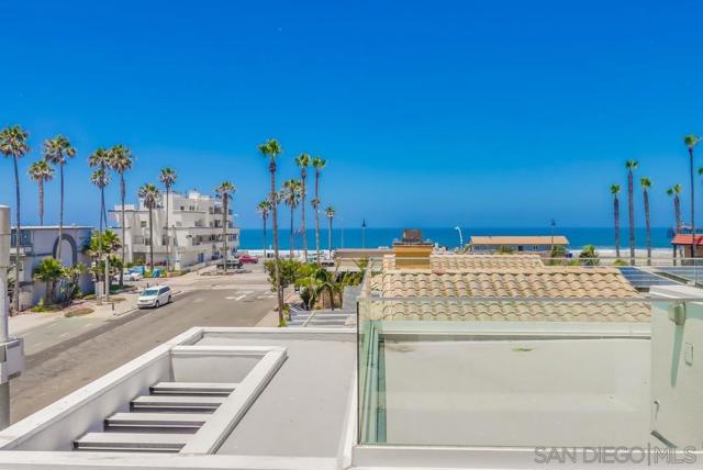 140 Imperial Beach Blvd, Imperial Beach CA: https://media.crmls.org/mediaz/03b172eb-b9db-4cb9-87f3-233afb1db4af.jpg